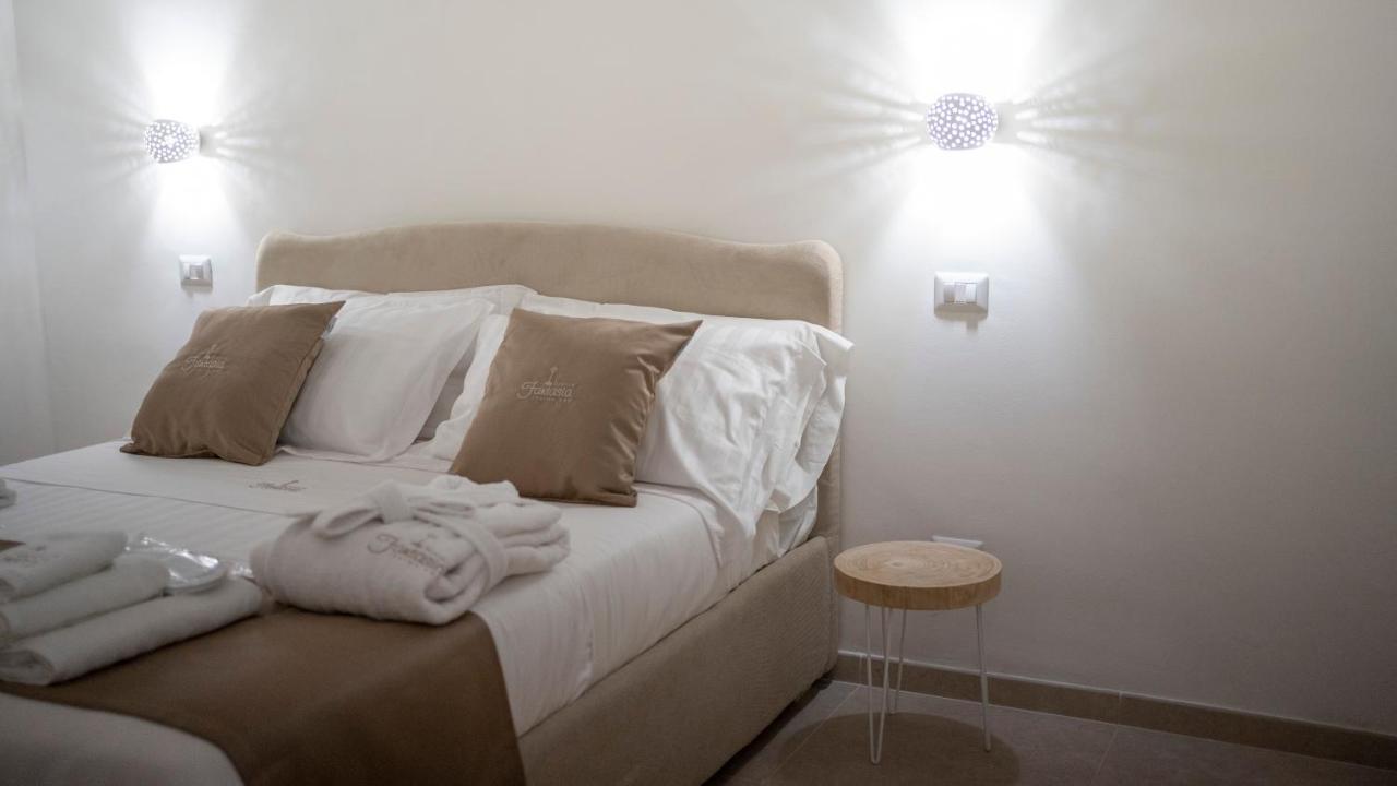 Dimora Fantasia Charme B&B Bari Ngoại thất bức ảnh