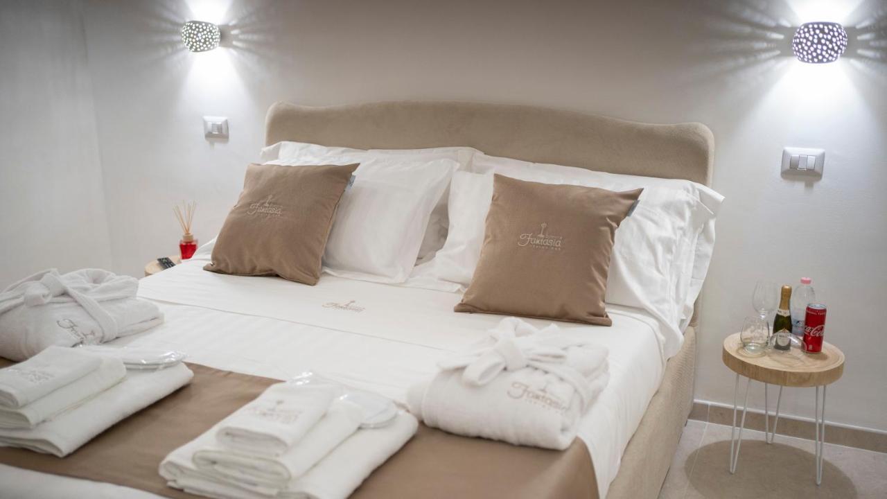 Dimora Fantasia Charme B&B Bari Ngoại thất bức ảnh