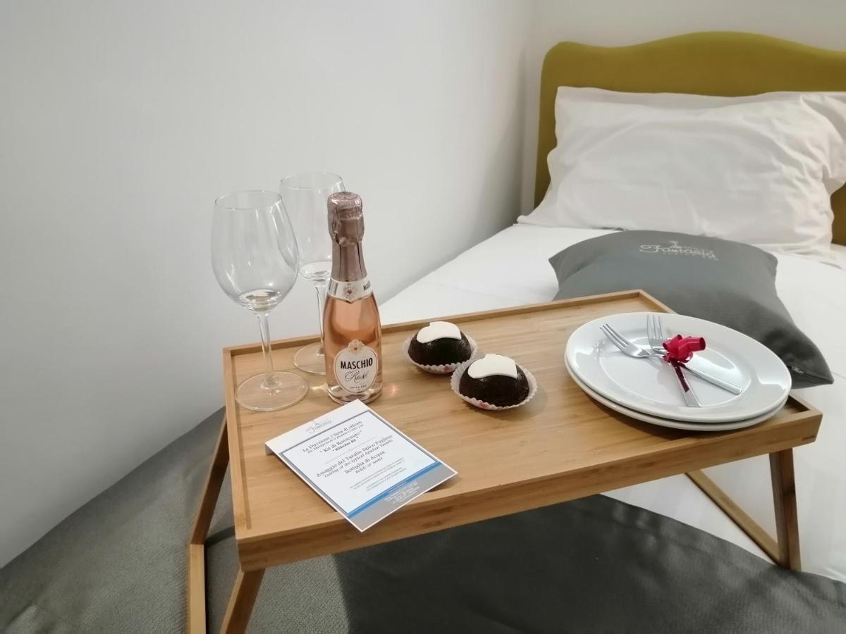 Dimora Fantasia Charme B&B Bari Ngoại thất bức ảnh