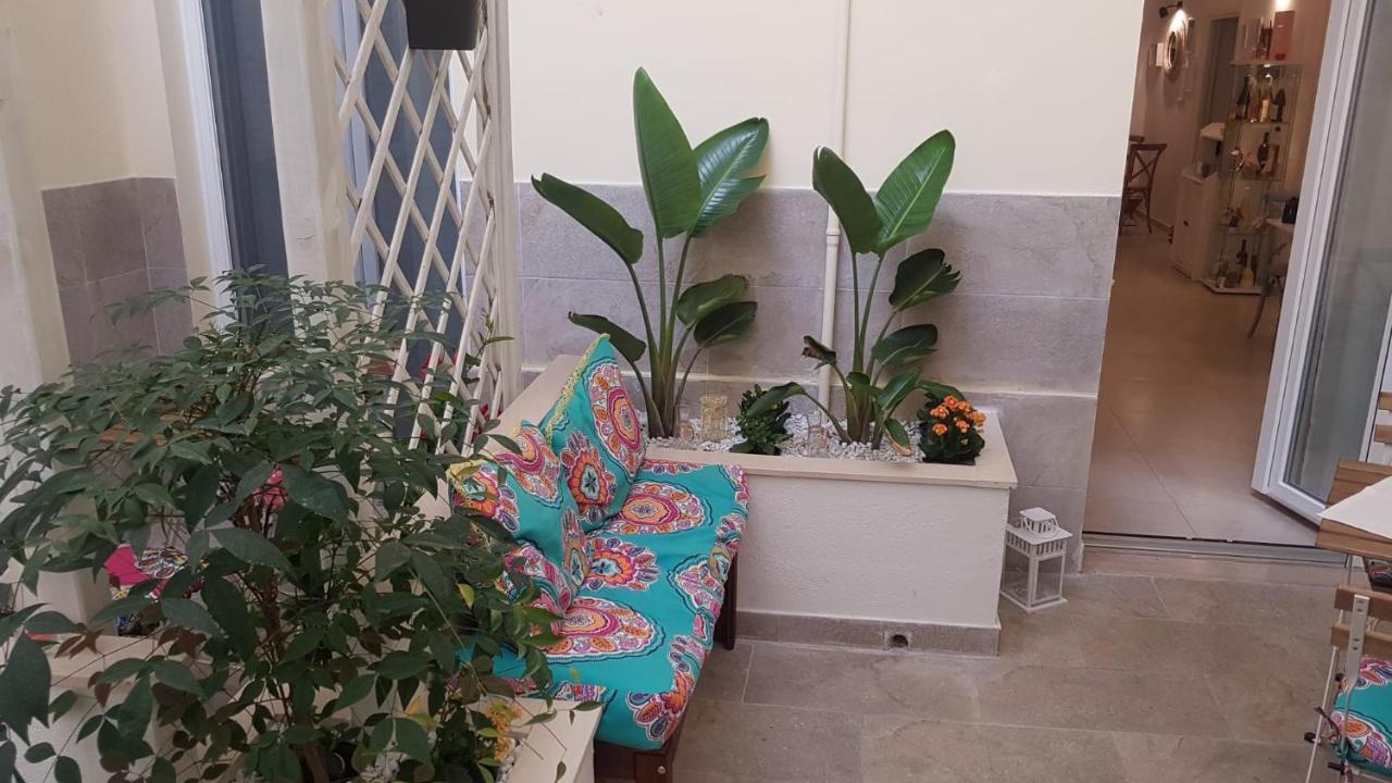 Dimora Fantasia Charme B&B Bari Ngoại thất bức ảnh