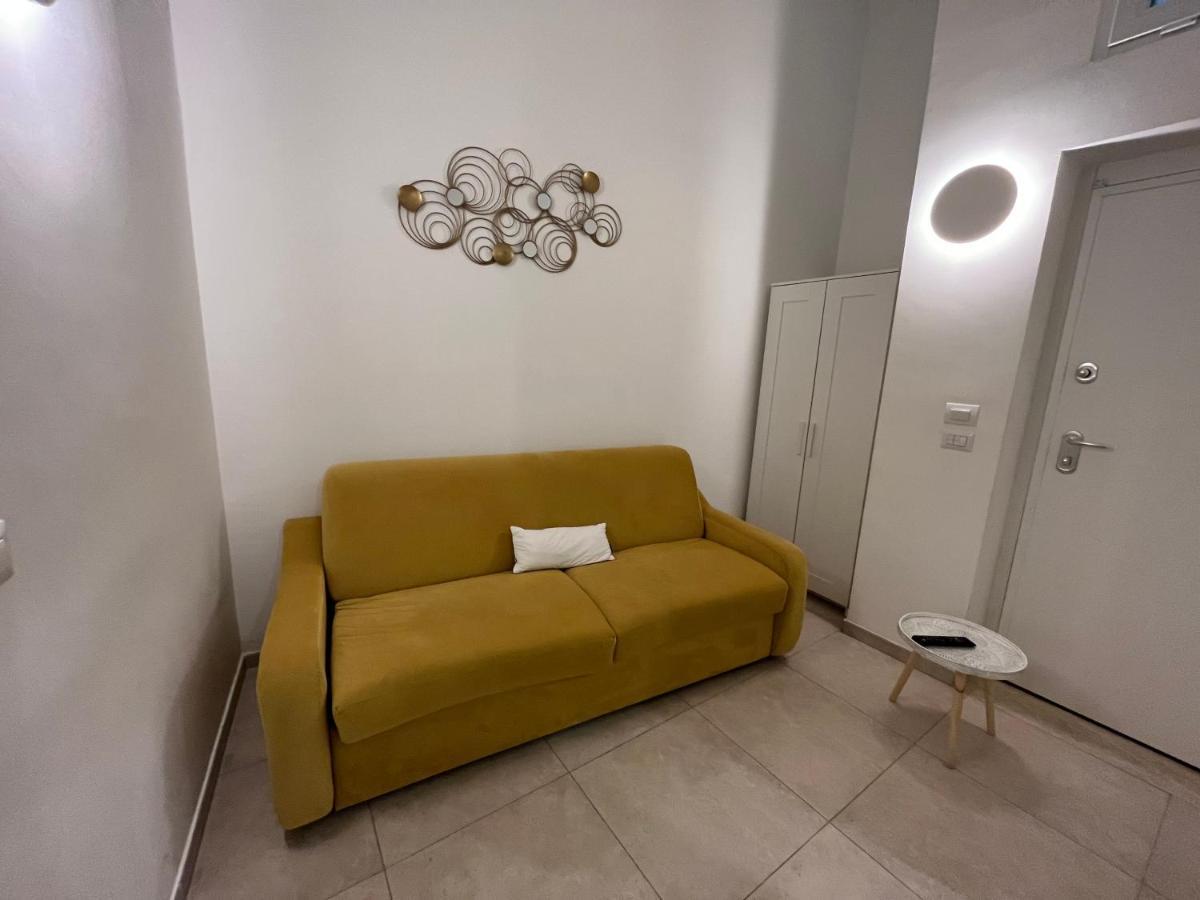 Dimora Fantasia Charme B&B Bari Ngoại thất bức ảnh